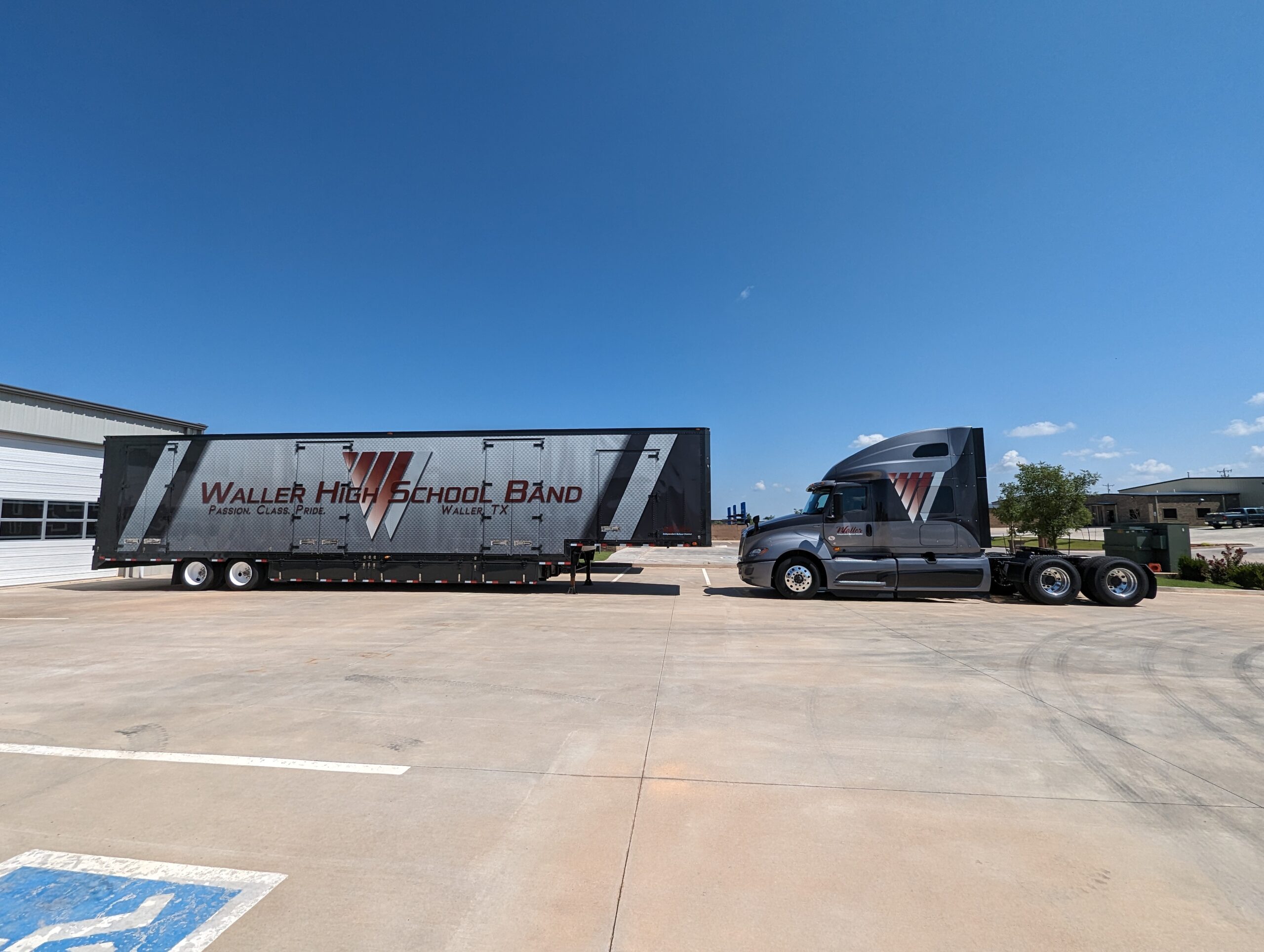 Truck and trailer matching lettering and wrap, Clubhouse Graphics in Oklahoma City, Oklahoma