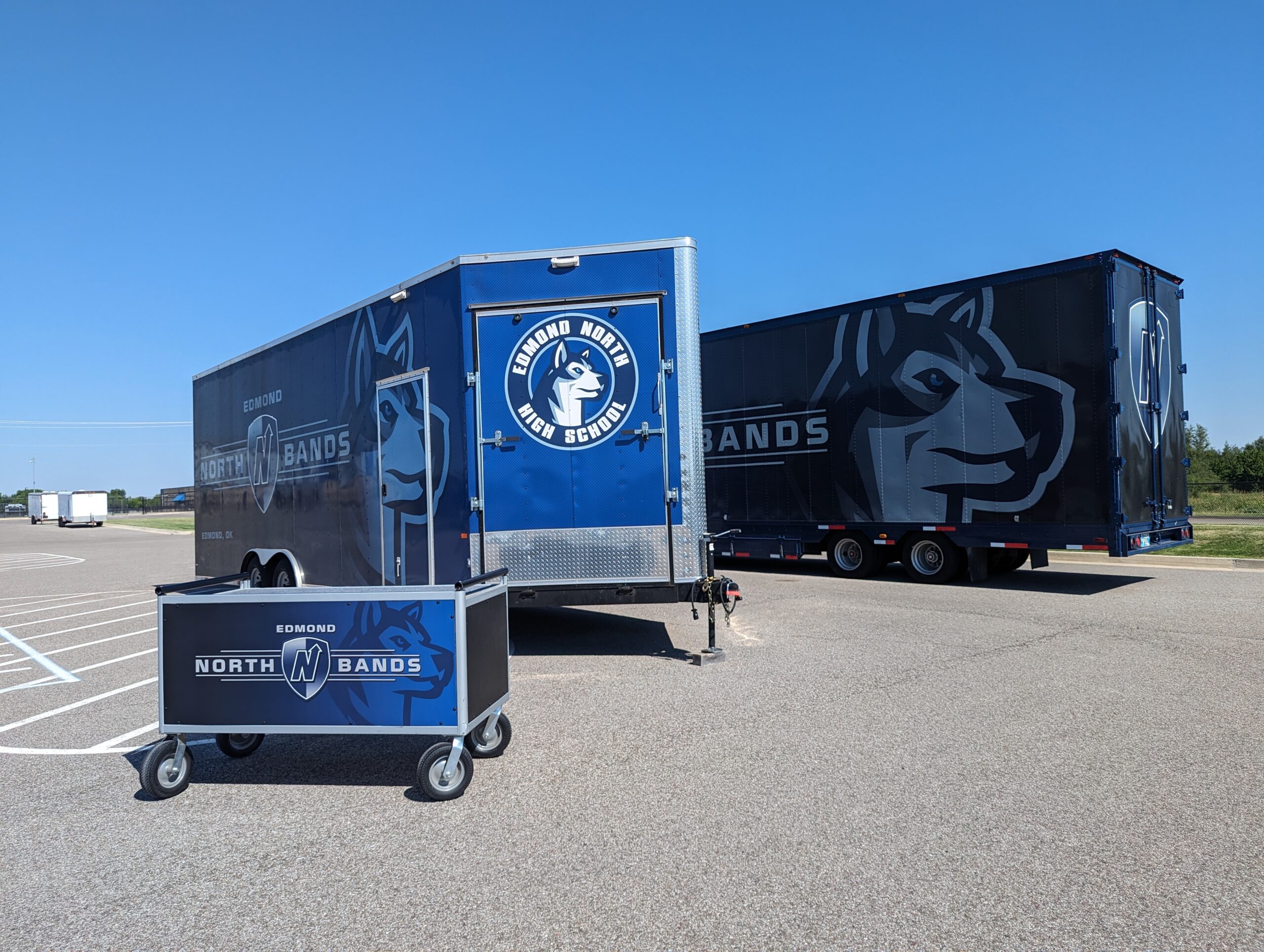 Semi Trailer fleet wrap and bumper pull wraps in Oklahoma City, Oklahoma. Matching high school branding.